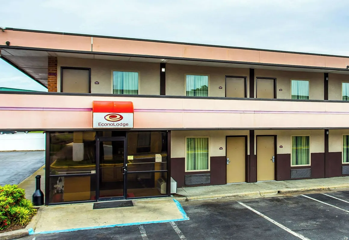 Econo Lodge Elizabeth City hotel hero