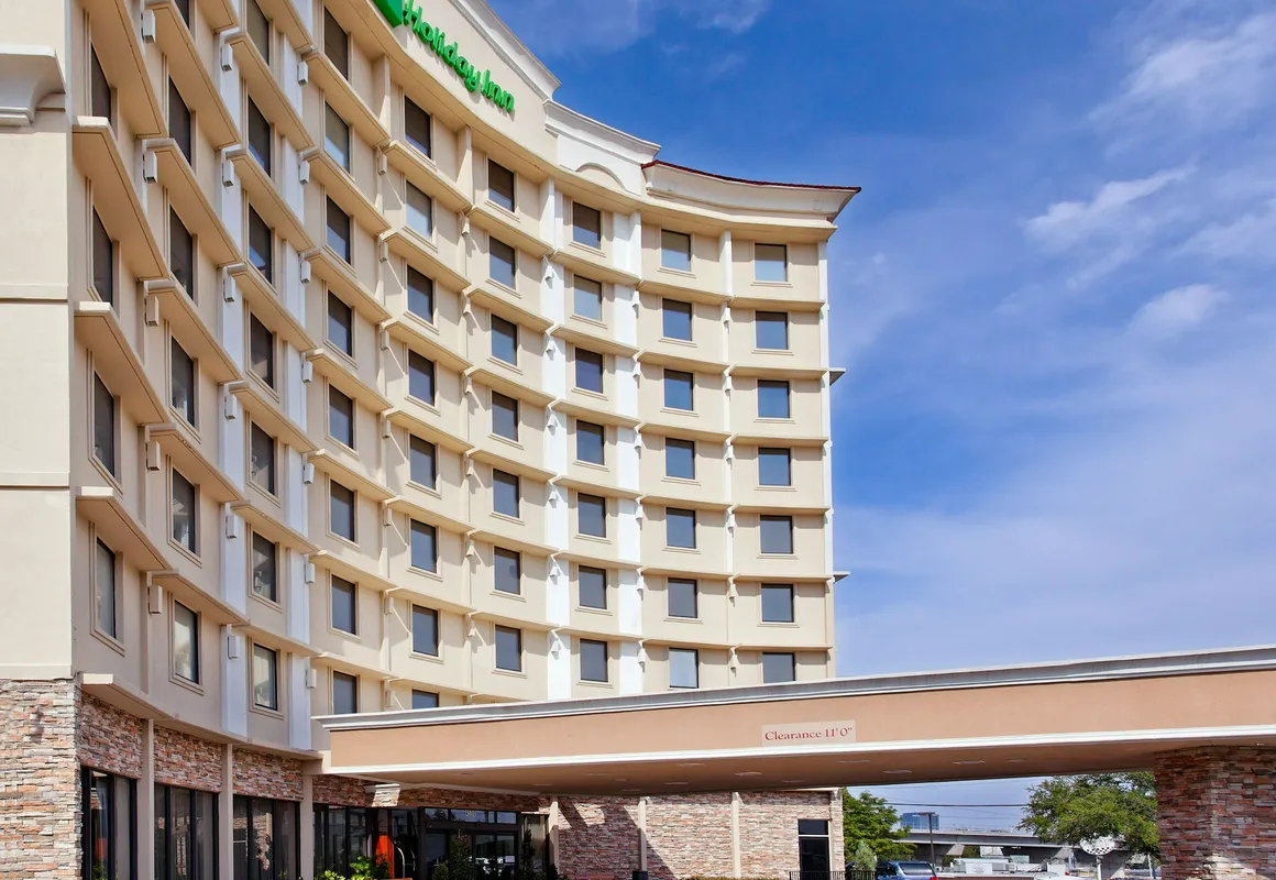 Holiday Inn Express Dallas Medical-Market Center by IHG hotel hero