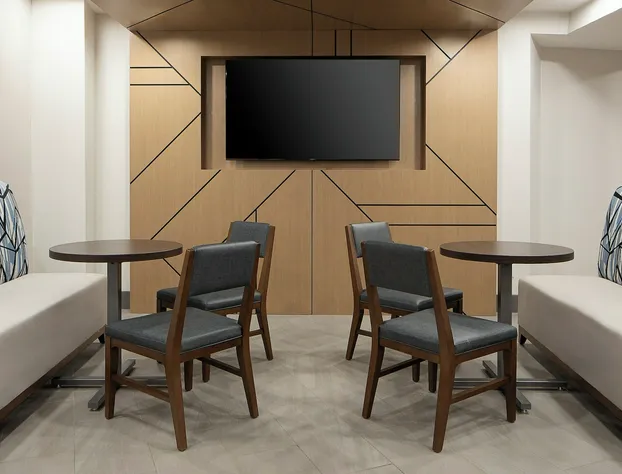 Holiday Inn Express Dallas Medical-Market Center by IHG hotel detail image 2