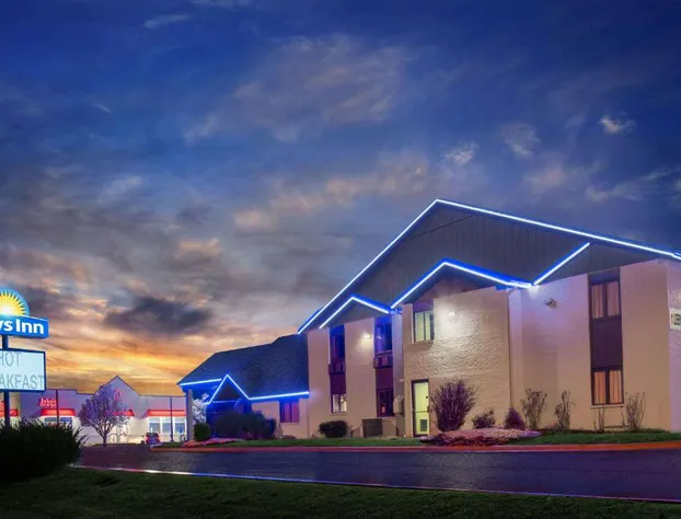 Days Inn by Wyndham Carthage hotel detail image 1