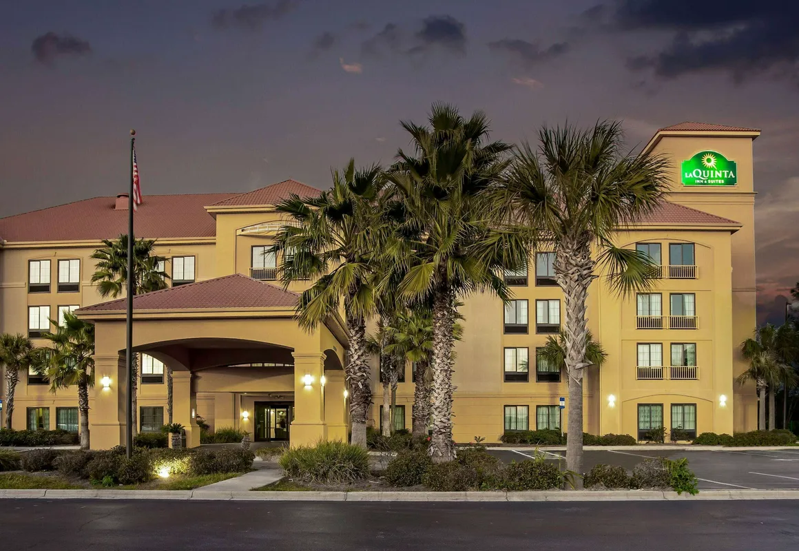 La Quinta Inn & Suites by Wyndham PCB Pier Park area hotel hero