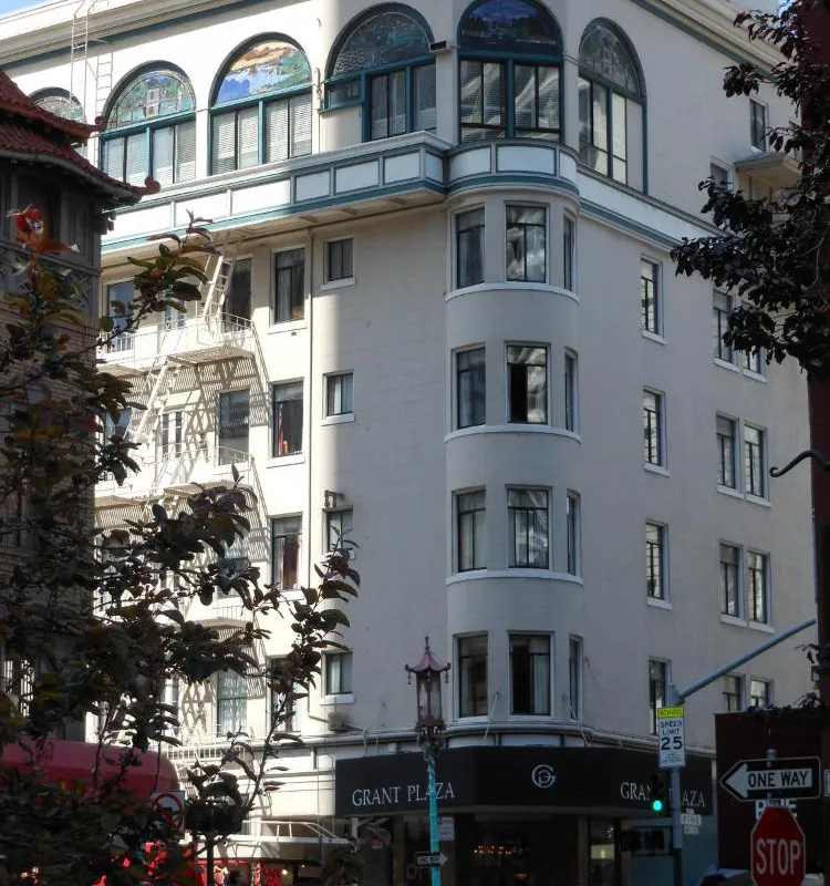 Grant Plaza Hotel hotel hero