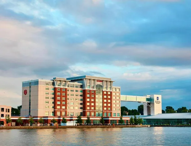 Sheraton Erie Bayfront Hotel hotel detail image 2