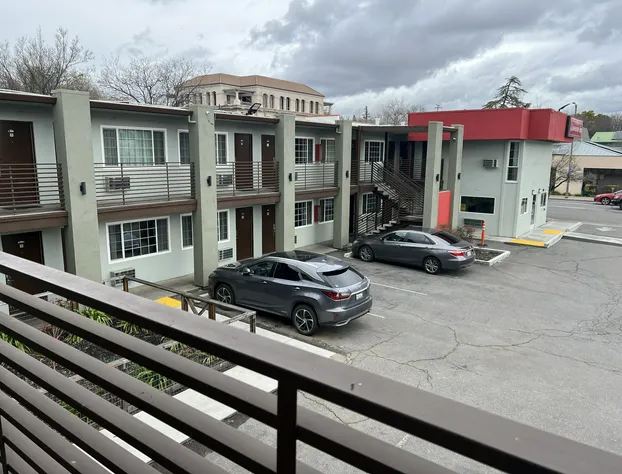 Days Inn by Wyndham Chico hotel detail image 2