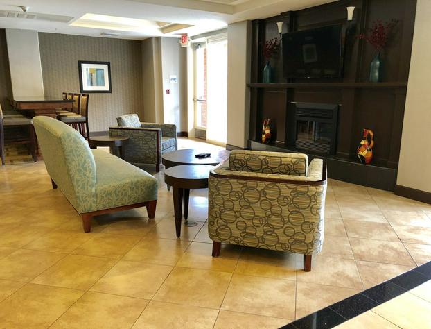 Holiday Inn Express Hotel & Suites Vacaville by IHG hotel detail image 2