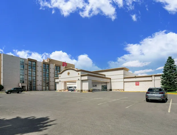 Red Lion Hotel & Conference Center Cheyenne hotel detail image 2