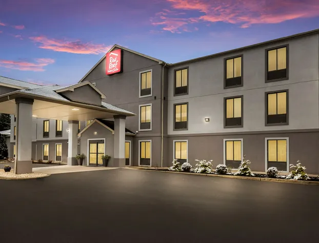 Red Roof Inn & Suites Bloomsburg – Mifflinville hotel detail image 3