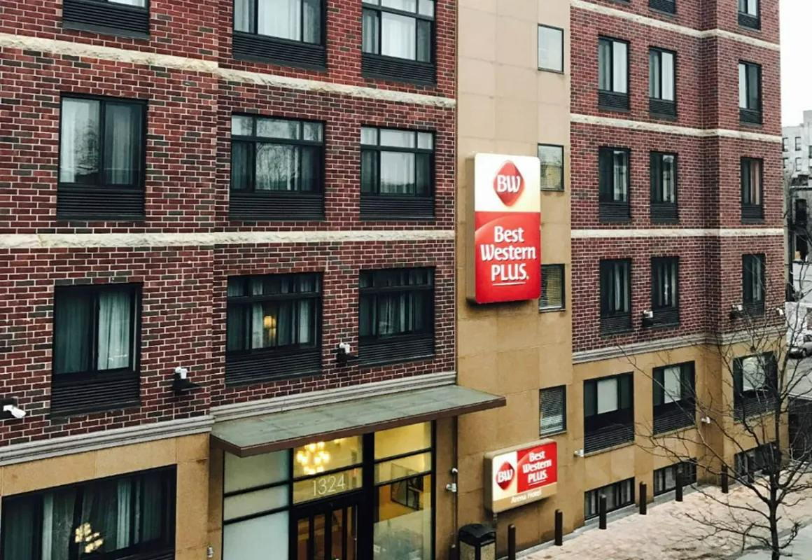 Best Western PLUS Arena Hotel hotel hero