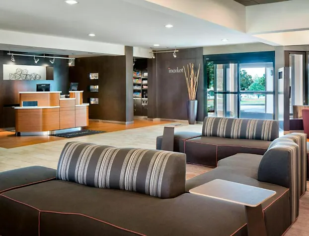Courtyard by Marriott Dallas Arlington/Entertainment Dist hotel detail image 2