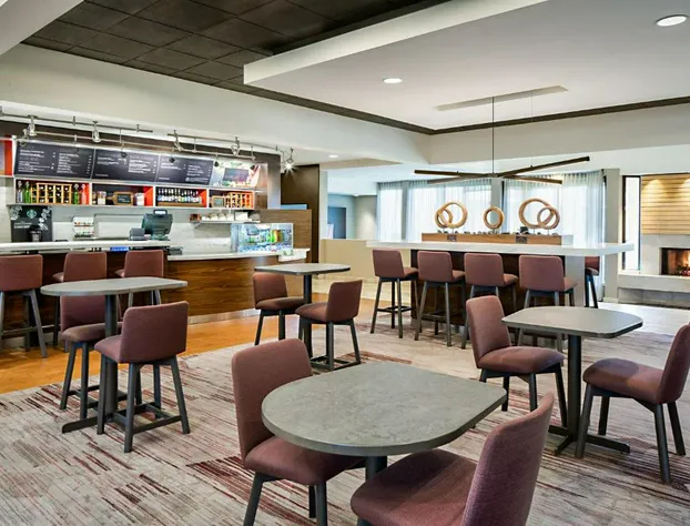 Courtyard by Marriott Dallas Arlington/Entertainment Dist hotel detail image 4