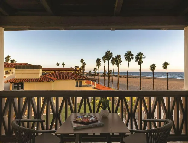 Zachari Dunes on Mandalay Beach, Curio Collection by Hilton hotel detail image 3