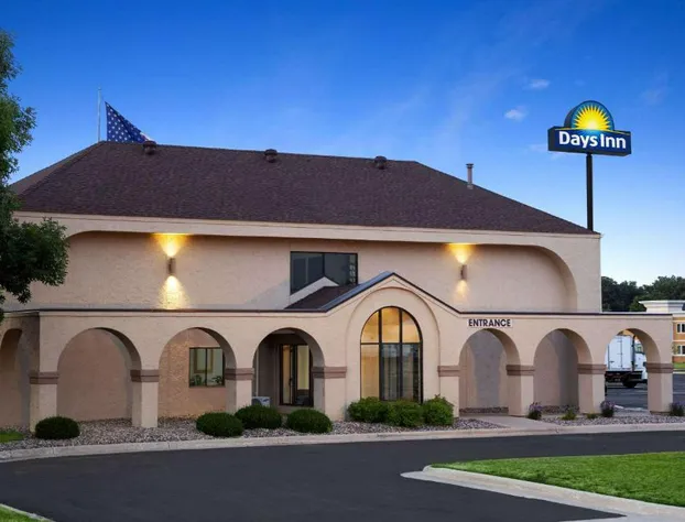 Days Inn by Wyndham Austin hotel detail image 1