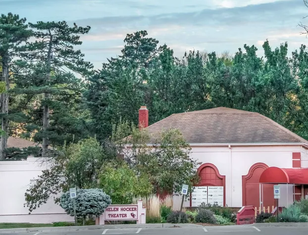 Super 8 by Wyndham Topeka/Wanamaker RD/I-70 hotel detail image 2