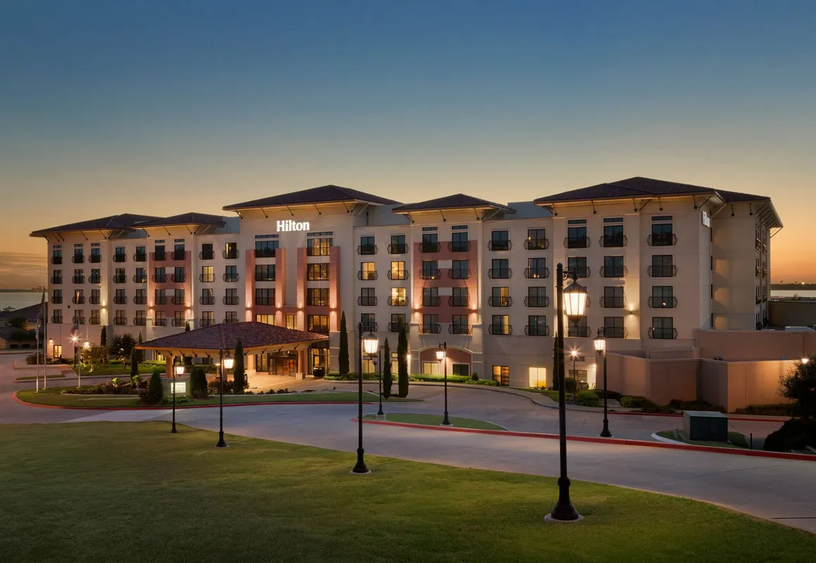 Hilton Dallas/Rockwall Lakefront hotel hero