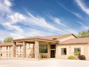 Days Inn by Wyndham Boonville hotel hero