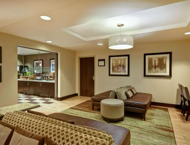 Hampton Inn Atlanta-Mall Of Georgia hotel detail image 1