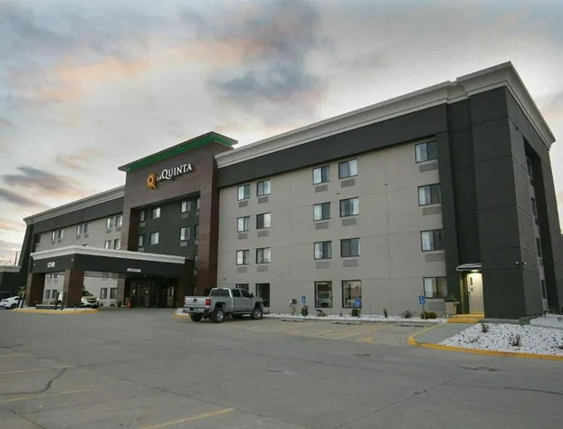 La Quinta Inn & Suites by Wyndham Des Moines West Clive hotel detail image 1
