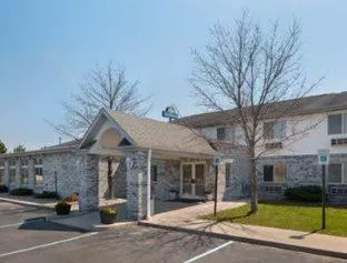 Days Inn by Wyndham Imlay City hotel detail image 1