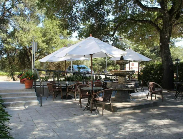 Geyserville Inn hotel detail image 3