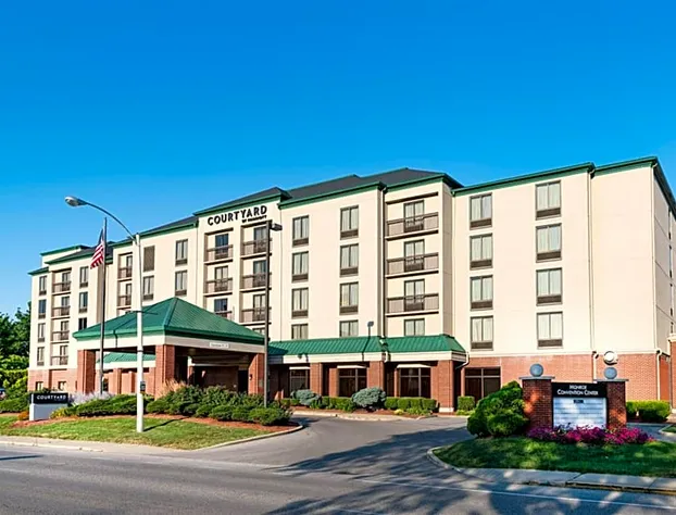 Courtyard by Marriott Bloomington hotel detail image 3