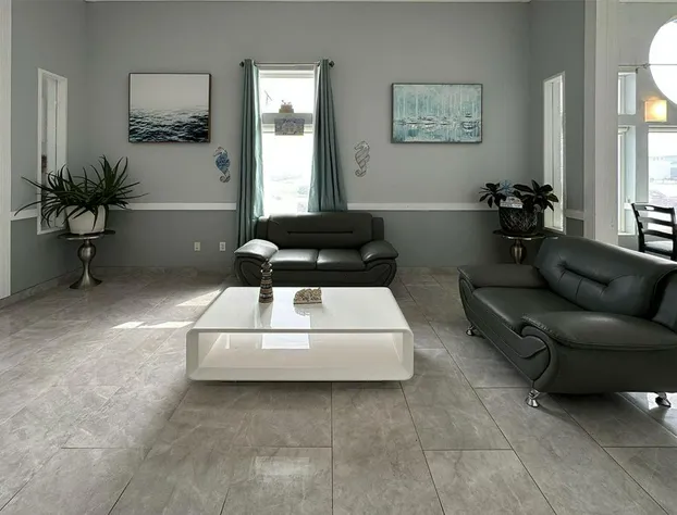 BayVue Hotel, Resort and Suites hotel detail image 4