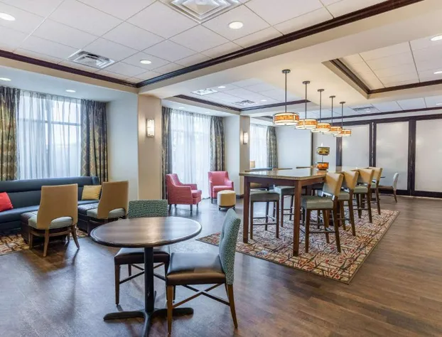 Hampton Inn Minneapolis/Shakopee hotel detail image 1