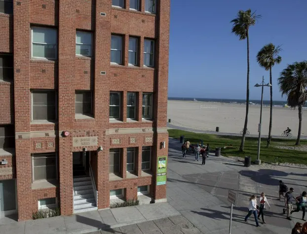 Venice Breeze Suites hotel detail image 3