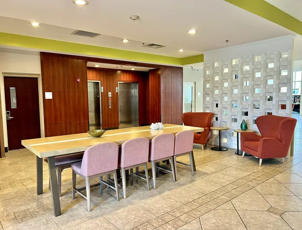 Holiday Inn Toledo-Maumee (I-80/90) by IHG hotel detail image 2