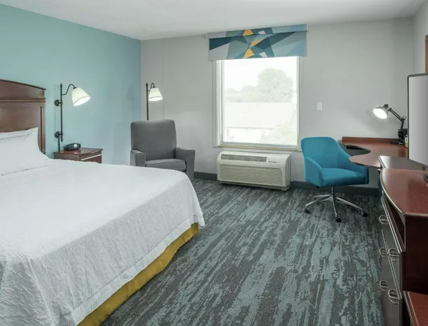 Hampton Inn & Suites Rochester-North hotel detail image 4