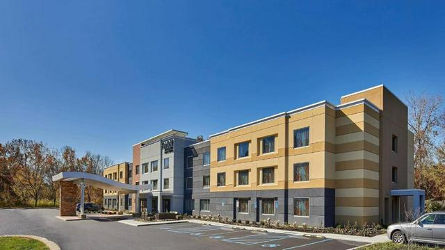 Fairfield Inn & Suites by Marriott Albany Airport hotel detail image 2