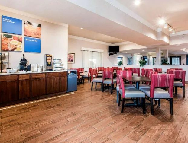 Comfort Inn & Suites Streetsboro - Kent hotel detail image 4