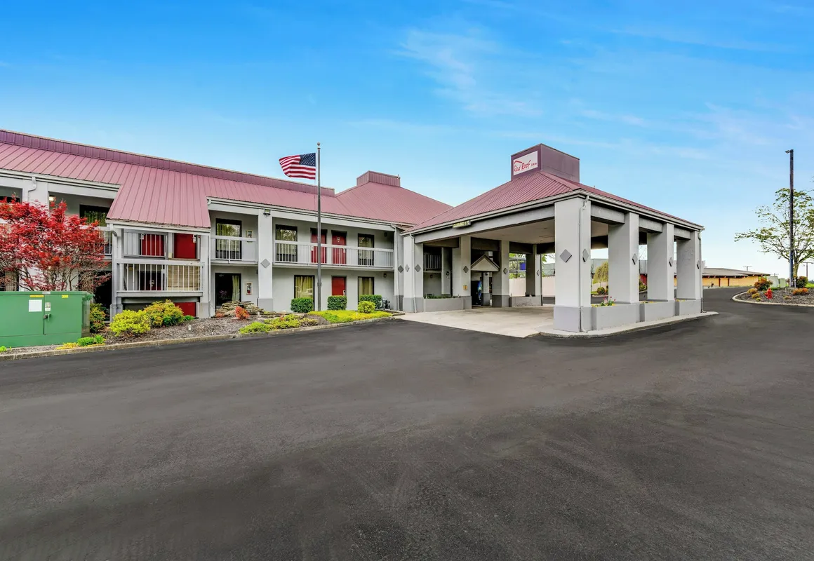 Red Roof Inn Kingsport hotel hero