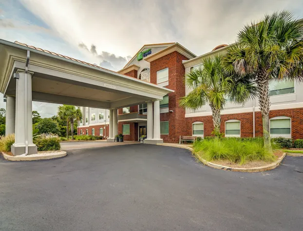 Holiday Inn Express & Suites Foley by IHG hotel detail image 2