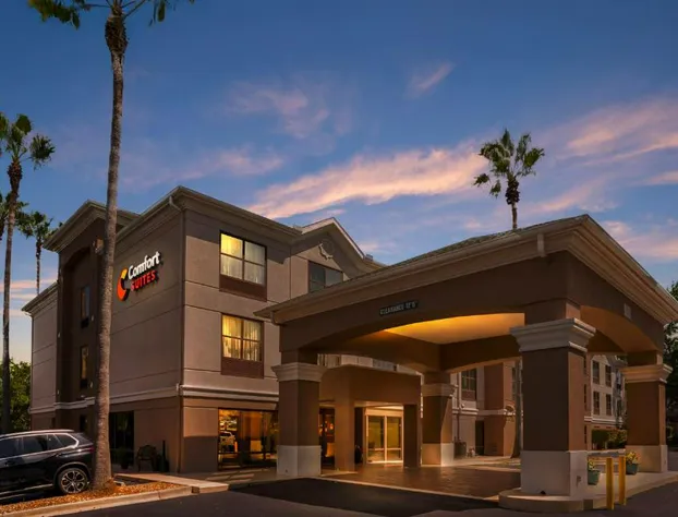 Comfort Suites Tallahassee Capitol - University Area hotel detail image 4