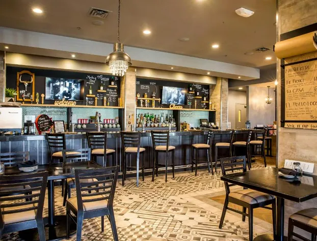 Cambridge Hotel and Conference Centre hotel detail image 1