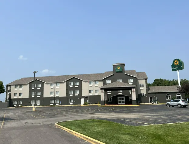 La Quinta Inn & Suites by Wyndham Peru Starved Rock St Park hotel detail image 4