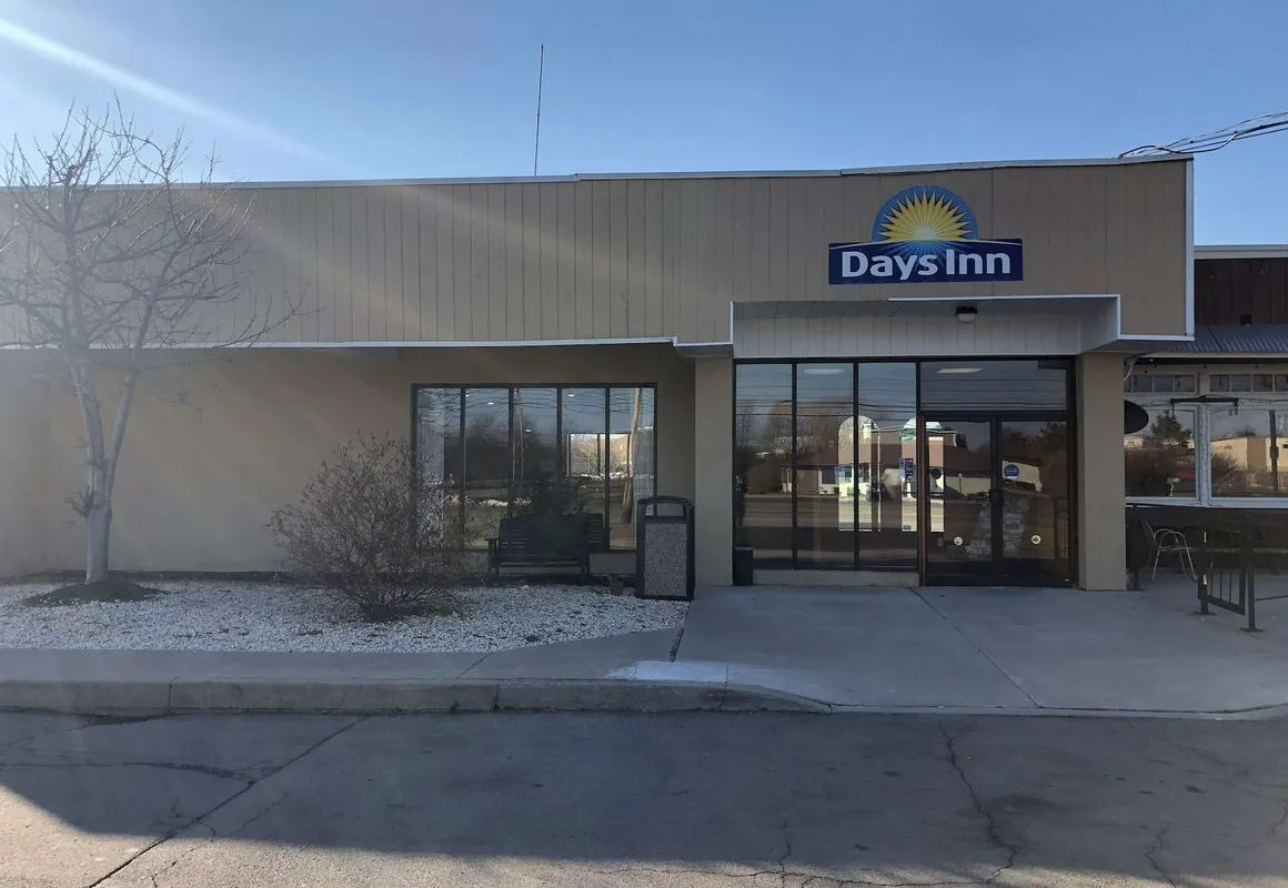 Days Inn by Wyndham Henrietta/Rochester Area hotel hero