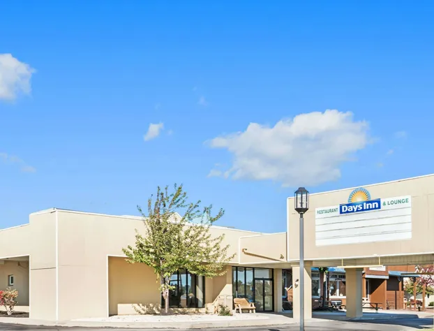 Days Inn by Wyndham Henrietta/Rochester Area hotel detail image 1