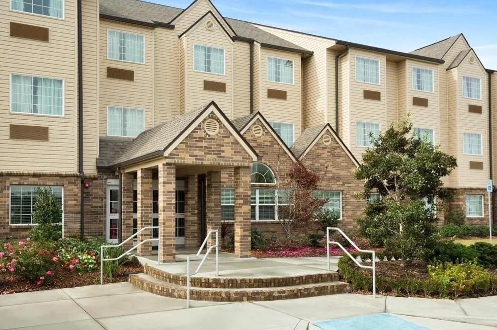 WeStay Suites - Belle Chasse hotel hero