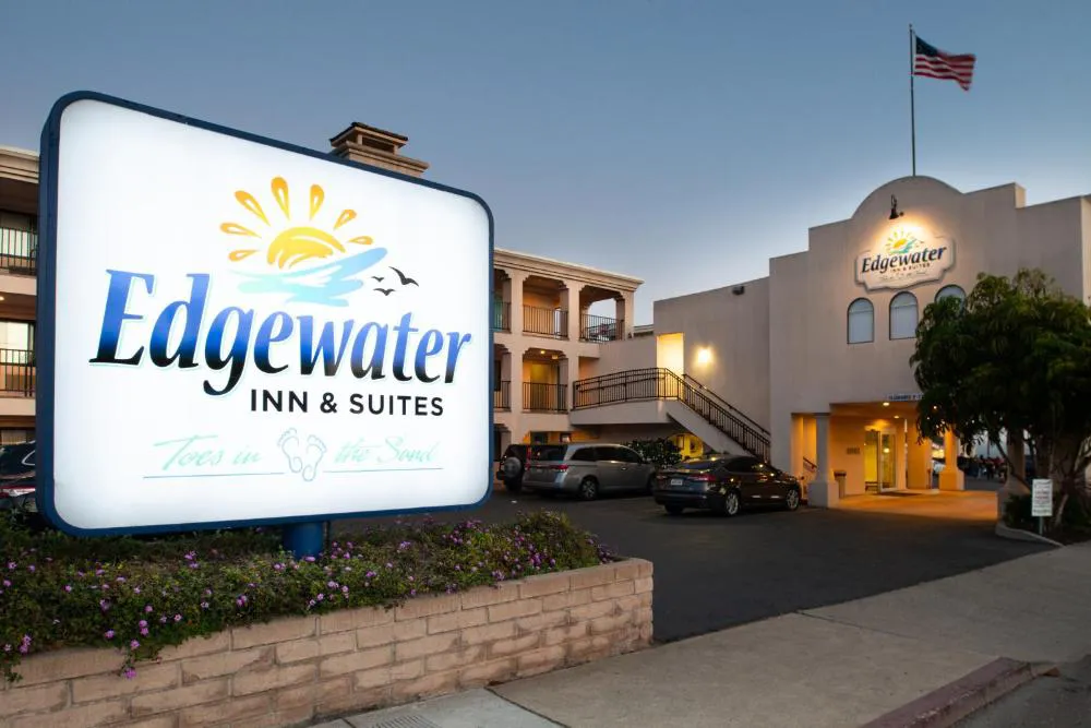 Edgewater Inn And Suites hotel hero