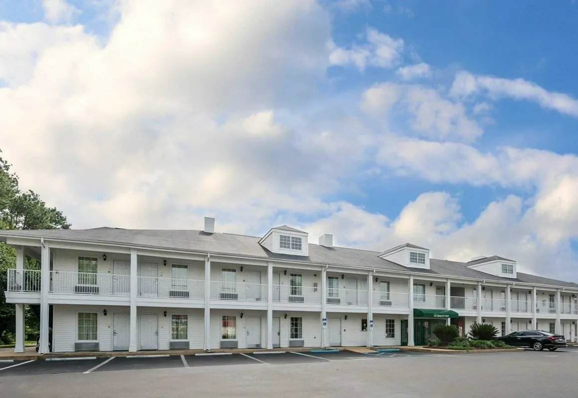 Quality Inn Bainbridge hotel hero