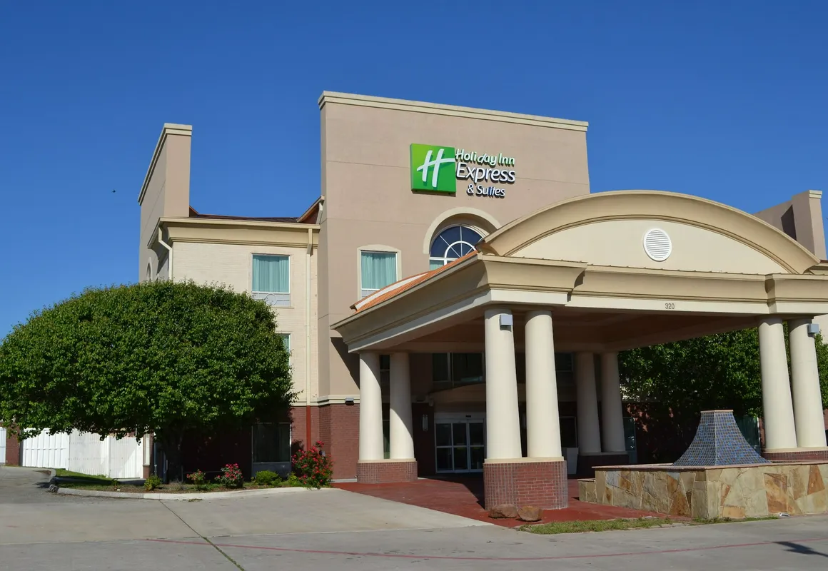 Holiday Inn Express Hotel & Suites Gainesville by IHG hotel hero
