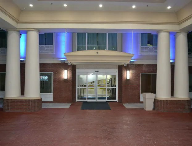 Holiday Inn Express Hotel & Suites Gainesville by IHG hotel detail image 1