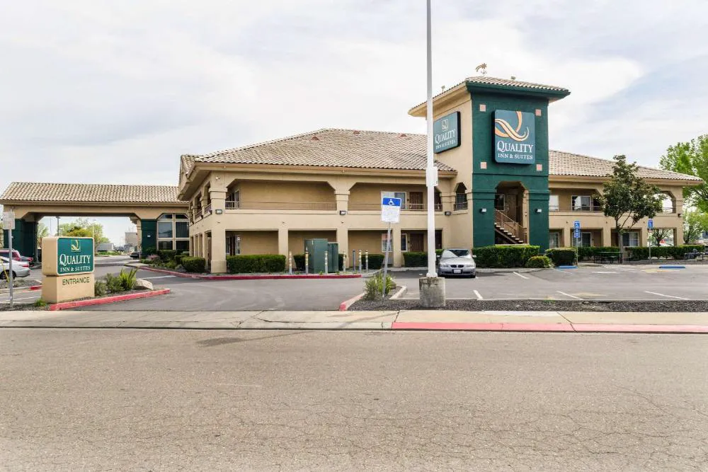 Quality Inn & Suites Lathrop - South Stockton hotel hero