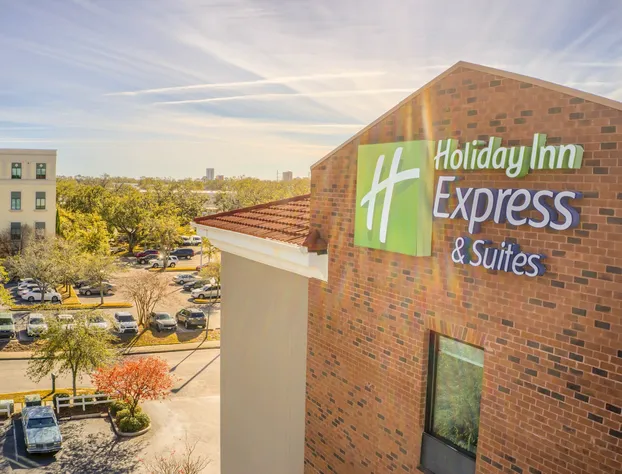 Holiday Inn Express & Suites Gulf Shores by IHG hotel detail image 2
