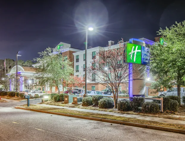 Holiday Inn Express & Suites Gulf Shores by IHG hotel detail image 3