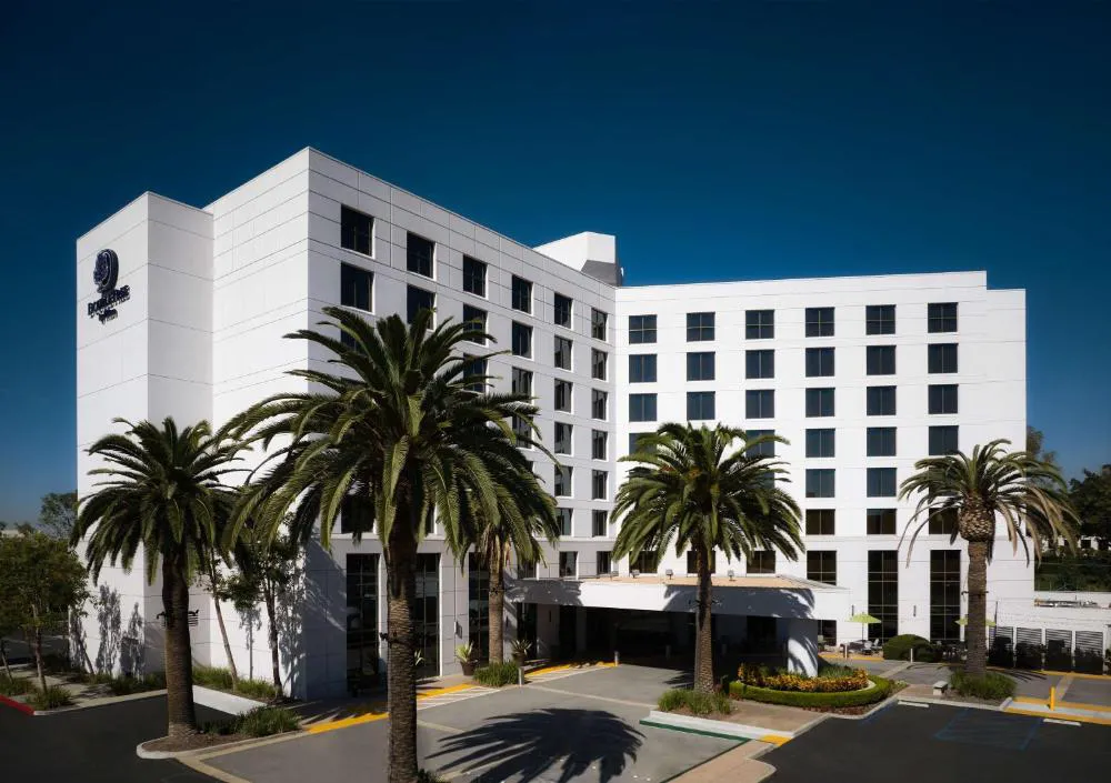 DoubleTree by Hilton Irvine - Spectrum hotel hero