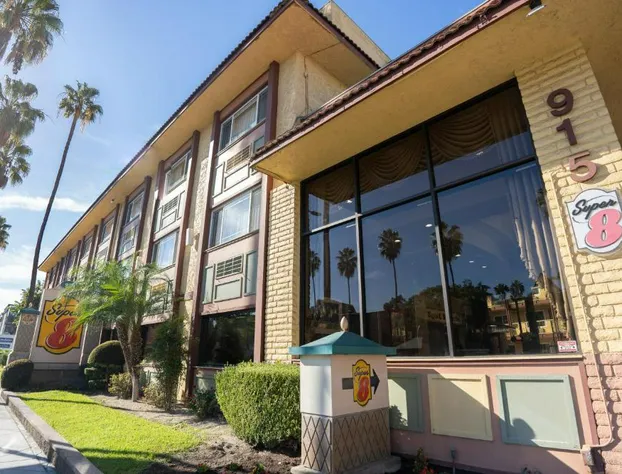 Super 8 by Wyndham Anaheim/Disneyland Drive hotel detail image 3