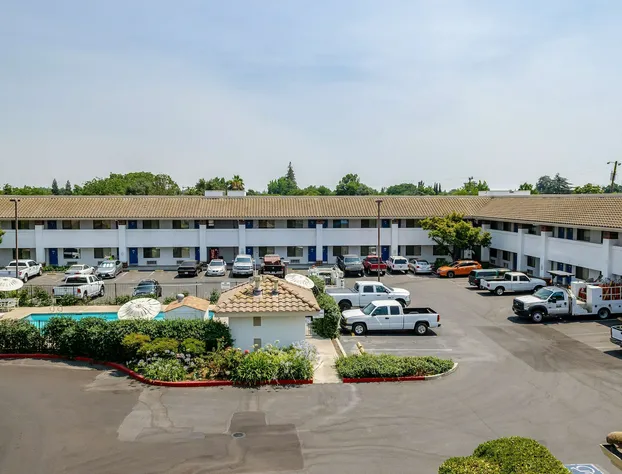 Motel 6 Oakdale, CA hotel detail image 4