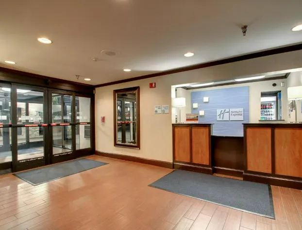 Holiday Inn Express Fort Campbell-Oak Grove by IHG hotel detail image 4
